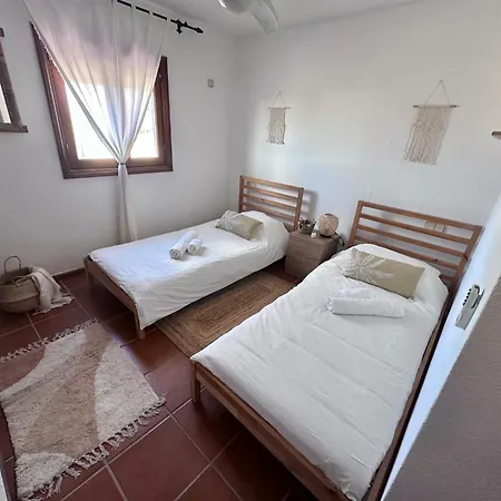Dreamwaves Surf House Fuerteventura *