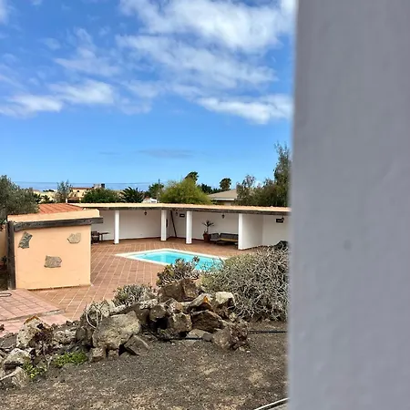 Guest house Dreamwaves Surf House Fuerteventura