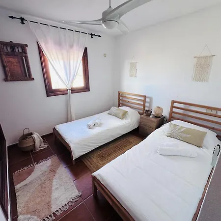 Dreamwaves Surf House Fuerteventura Guest house *