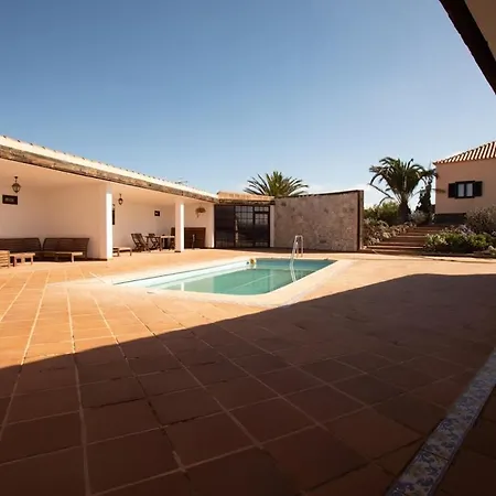 Dreamwaves Surf House Lajares Fuerteventura * La Oliva